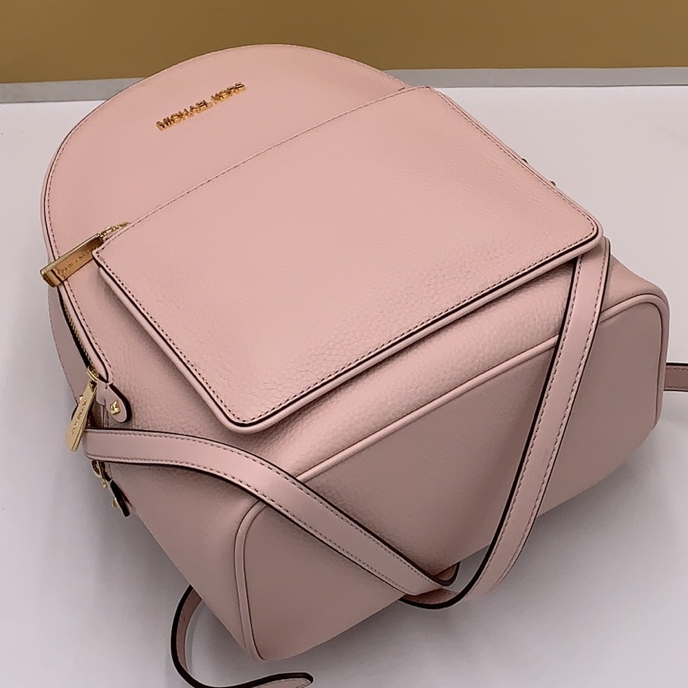 MICHAEL KORS ADINA MEDIUM BACKPACK POWDER BLUSH COLOR - Picture 14 of 16